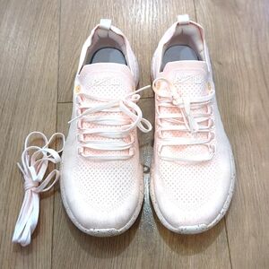 APL Techloom Breeze in pink sz 8.5
